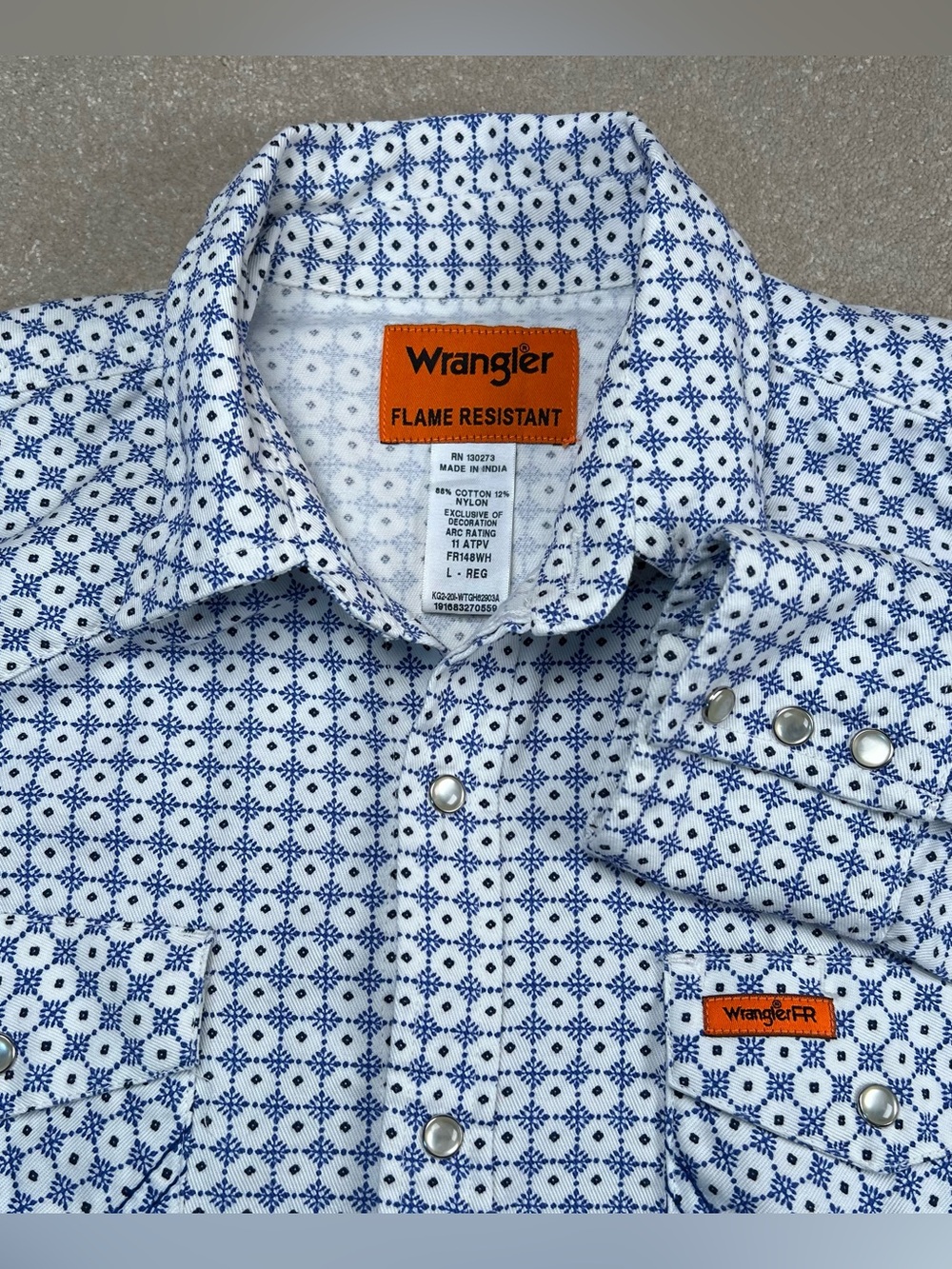 Wrangler Fire Resistant Western Pearl Snap White Blue Pattern CAT2 Men's Large
